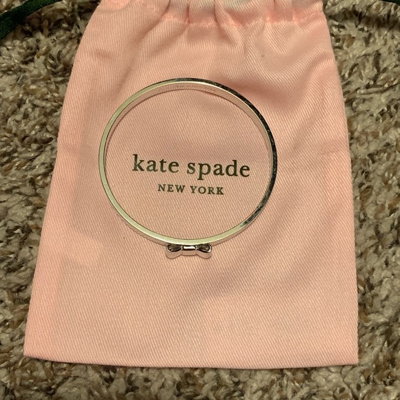 Kate Spade silver bow bangle bracelet - Picture 2 of 4